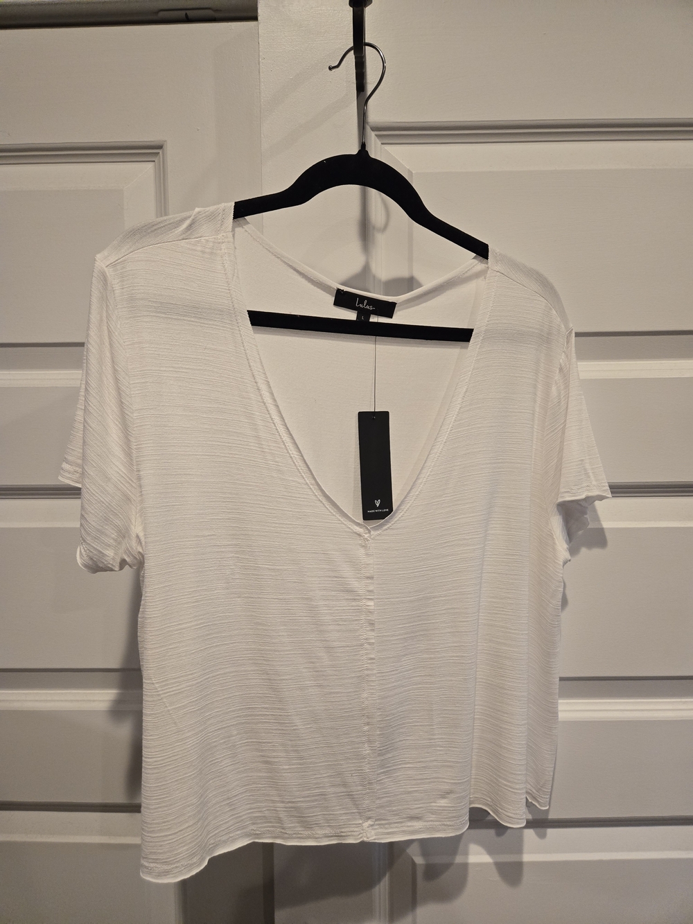 Lulu's White V-Neck Short Sleeve Top